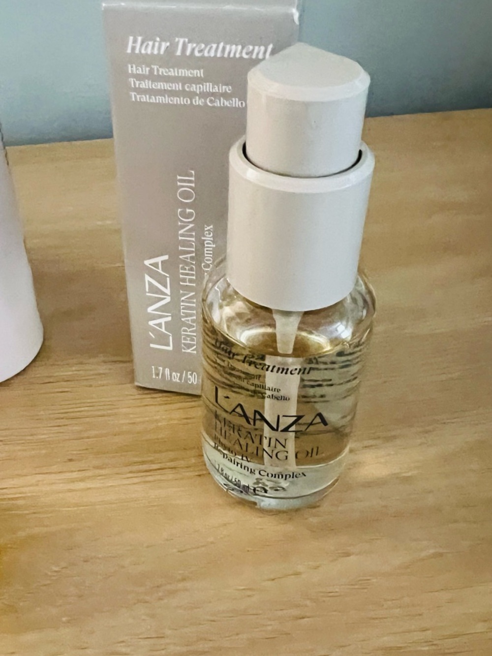 Lot of 7 Hair Care Products: Goldwell, L’Anza, Wella, Kitsch, Surface & More - Picture 5 of 5